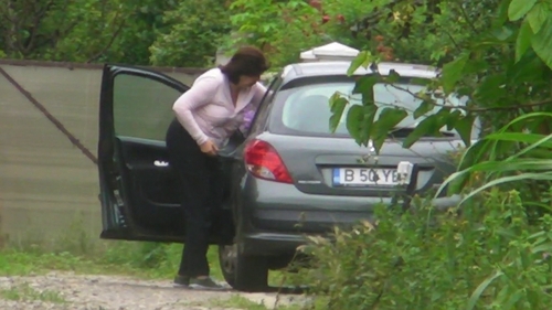N-o sa ghicesti niciodata al cui este acest posterior ametitor de bombat! Indiciu: e o actrita trecuta de prima tinerete