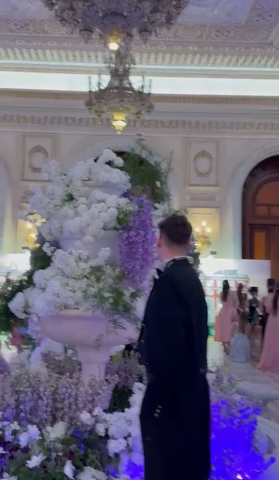 Lidia Buble, Adelina Pestrițu și Nicole Cherry, apariții fabuloase. Balul anului a creat isterie în România
