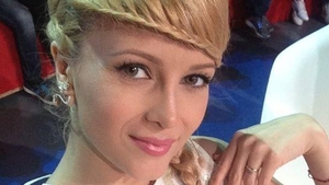 Lora e sexy in orice moment al zilei! Uite cum s-a îmbrăcat pentru o partidă de pescuit si ce captură a prins