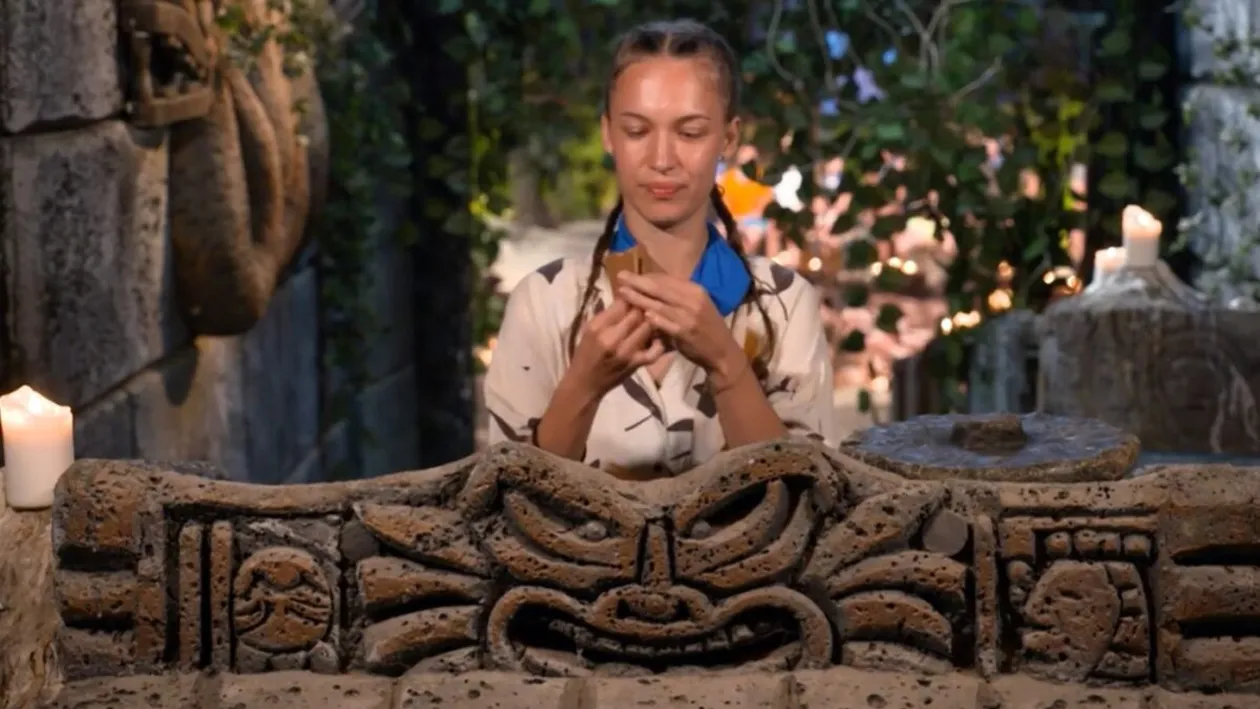 I-a dat kind reminder! Cum a scris corporatista Ramona numele colegei Niky Salman, pe bilețelul de nominalizare de la Survivor