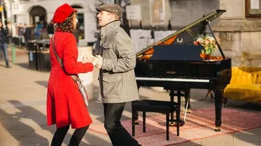 Muzicienii isi pierd painea. A aparut pianul care canta singur orice melodie!