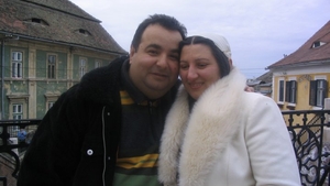 De Anul Nou, familia Cioaba are in buzunar bani si aur! Din meniu nu lipsesc purcelusul de lapte si pestele