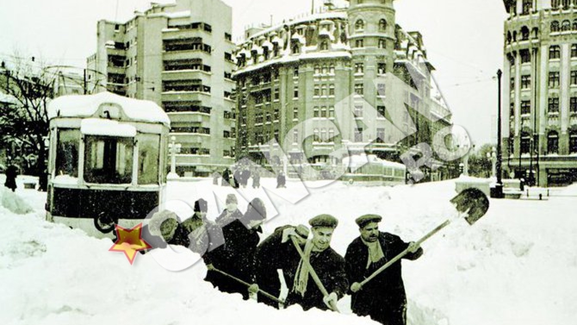 Iarna nu ne-a mai luat prin surprindere! Zapezile de altadata... ..."topite" de utilaje
