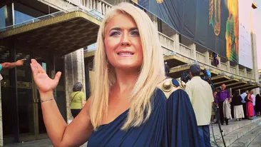 Liana Stanciu a descoperit secretul “tineretii fara batranete”. Uite cum a aparut la un eveniment monden