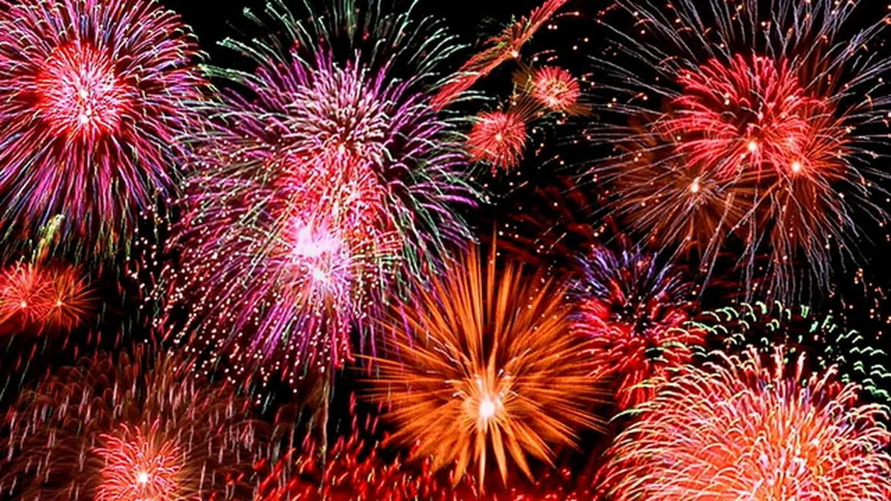 MESAJE DE REVELION! Cancan.ro te ajuta sa le trimiti celor dragi cele mai inspirate MESAJE DE ANUL NOU