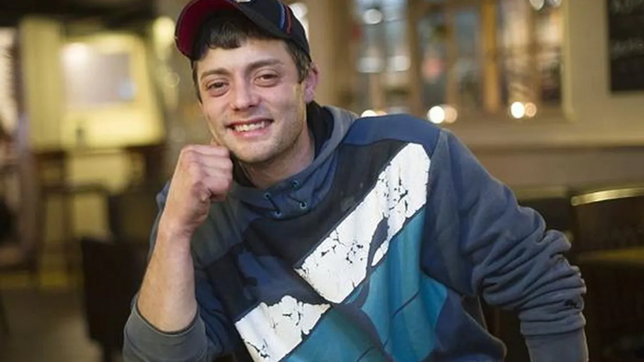 Povestea romanului care a invadat Marea Britanie. De ce si-a dat demisia, dupa doar o zi de munca la o spalatorie