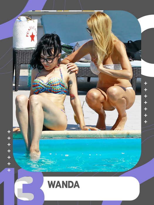 Unde-s două, puterea crește și uleiul strălucește! Top 25 dive care au făcut show la plajă! Bianca Drăgușanu și Geanina Ilieș, prea HOT