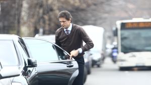 Gica Popescu nu vrea sa-si vada sotia "la cratita"! Fostul international duce acasa mancarea la pachet!