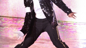 Suma URIAȘĂ cu care s-a vândut la licitație una dintre șosetele purtate de Michael Jackson la un concert în Nisa