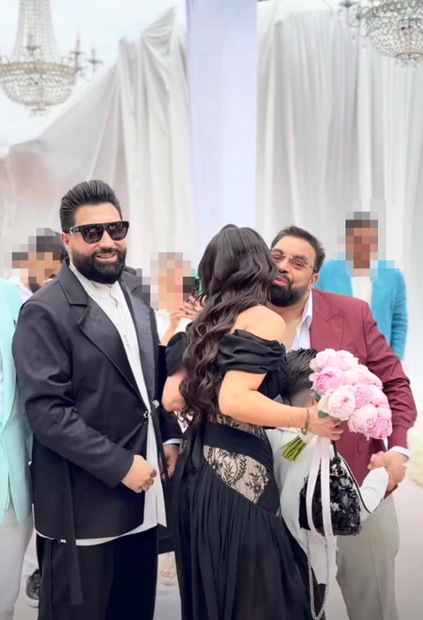 Primele imagini de la nunta lui Dani Stoian. Ce rochie de mireasă a ales nora lui Florin Salam