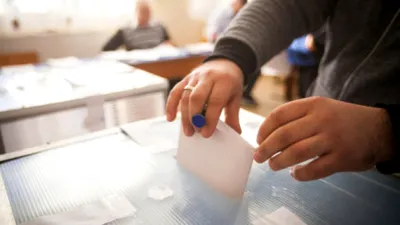 Într-o secție din Alba Iulia au fost inversate voturile lui Nicușor Dan și George Simion, anunță primarul