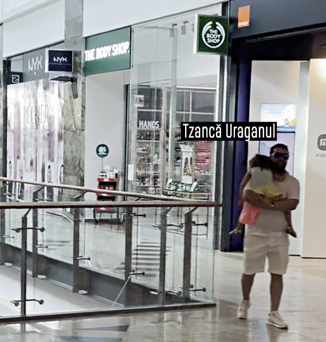 Tzancă și fetita lui, surprinși la mall