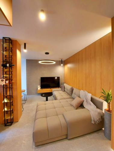 Apartamentul cu două camere care se închiriază pe 750 de euro! Are livingul pe hol şi se află în Cluj