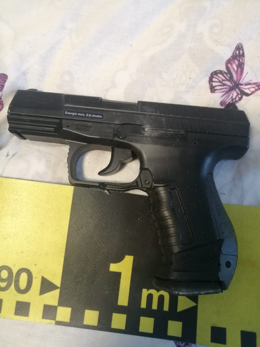 Fabulos! Ce au descoperit polițiștii în casa pistolarului cu BMW care a semănat teroare pe un drum din Dolj | VIDEO