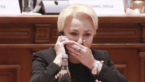Cum a reușit Viorica Dăncilă să se angajeze la BNR „Fără uși deschise nu faci nimic în țara asta”