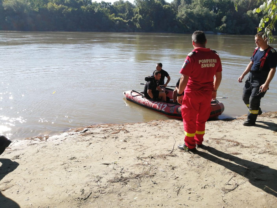Caz teribil în Giurgiu. Un bărbat și o femeie au murit înecați după ce au căzut de pe skijet  pe Canalul Plantelor