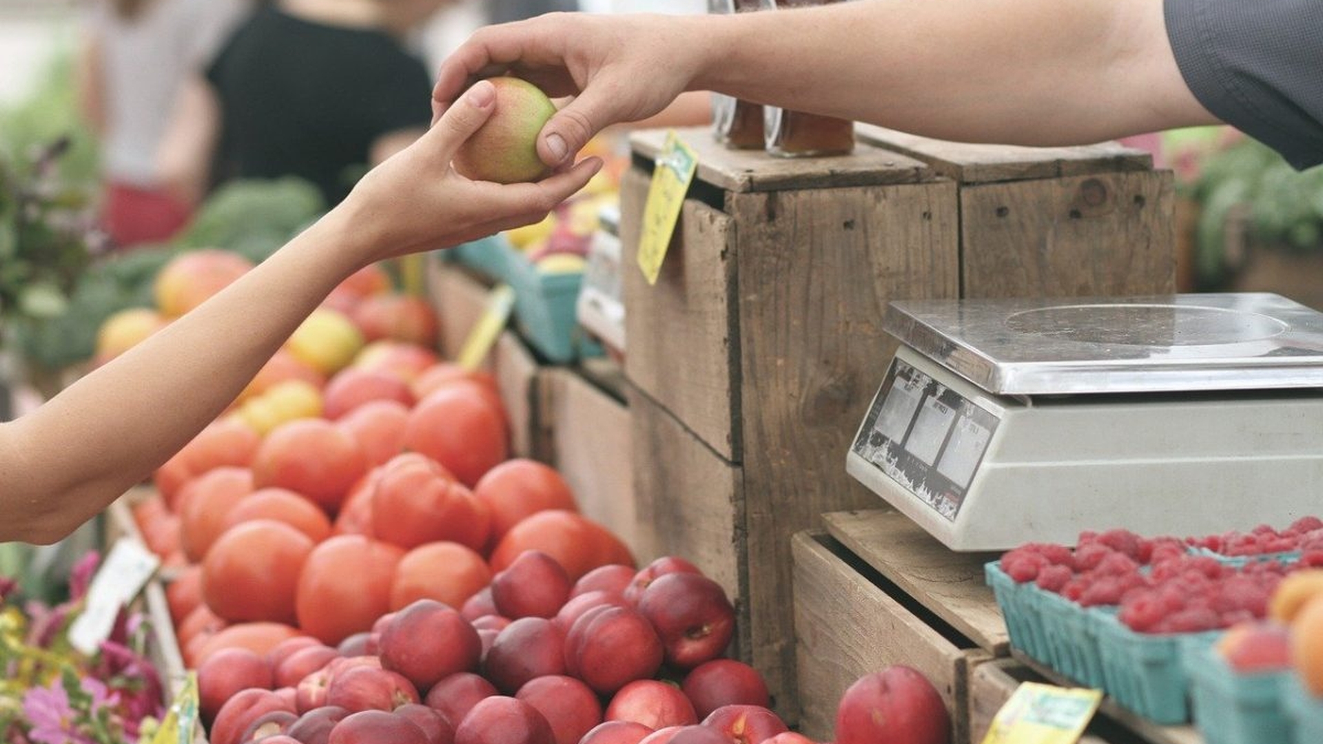 Se anunță noi scumpiri! Ce alimente vor avea prețuri mai mari în următoarea perioadă