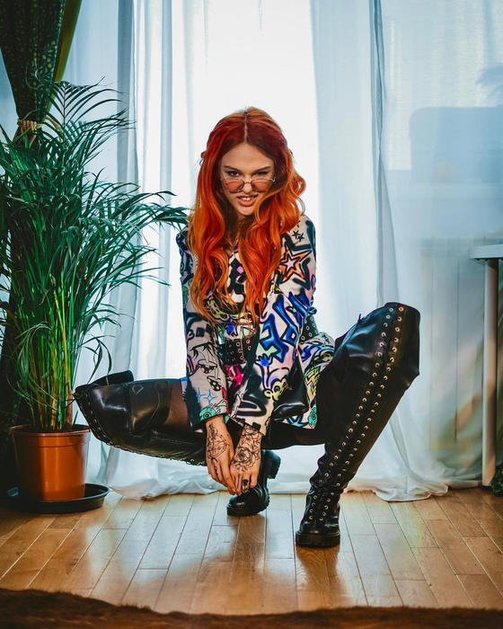Cine e, de fapt, Marilu Dobrescu și cum a câștigat titlul de cel mai bun influencer din 2021?