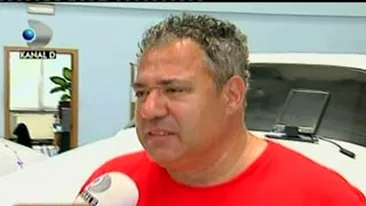 VIDEO Lui Adrian Iovan nu ii permite pensia sa stea acasa. S-a facut instructor de zbor pentru a mai castiga un ban in plus! Ai avea curaj sa iei lectii de la el?