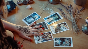 Cartea de Tarot de azi, 20 aprilie 2026. Nativii Capricorn au un aliat neașteptat: Împăratul le pune în mâini exact ce le lipsea