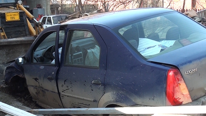 Un primar şi secretarul primăriei au băut împreună şi s-au ciocnit în trafic
