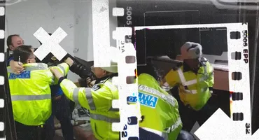 Îi acuză pe polițiști că i-au violat domiciliu și l-au maltratat… Vă prezentăm filmările din momentul intervenției nocturne!