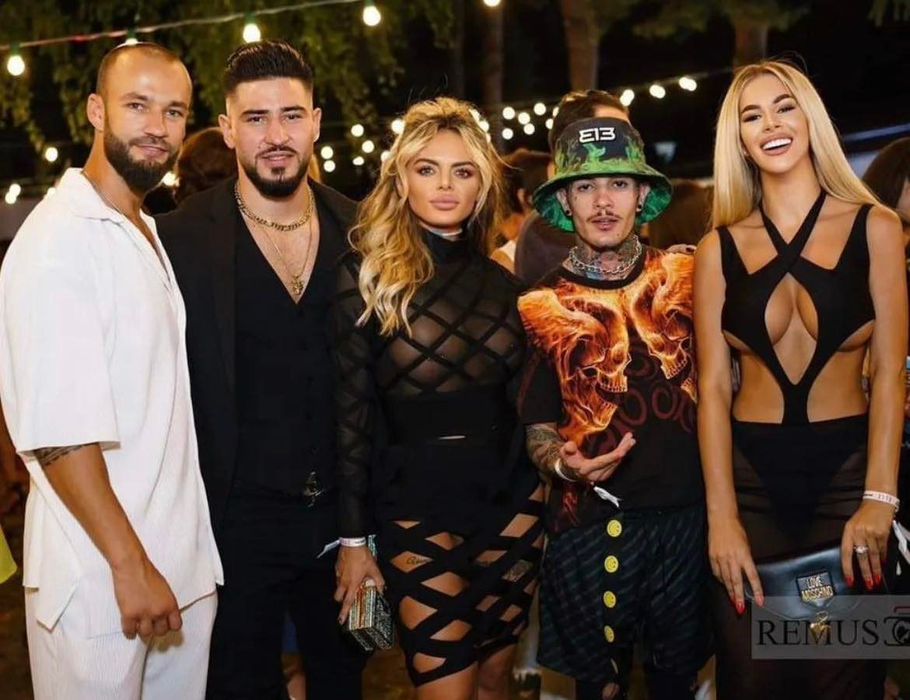 Simona Hapciuc, apariție bombă! Blondina a lăsat lumea ”mască” la o petrecere