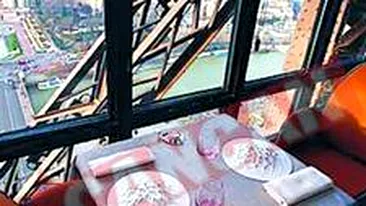 Restaurante si cafenele pe terasa Palatului Parlamentului