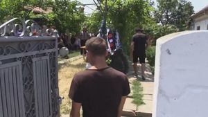 Doliu în lumea maneliştilor! Fratele lui Vali Vijelie a murit la doar 16 ani