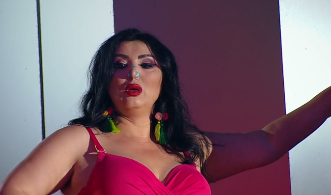 Adriana Bahmuțeanu a făcut show la Splash! Vedete la apă. Ce a spus vedeta chiar înainte de a sări în piscină