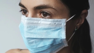 Medicii spulberă mitul transmiterii prin aer a coronavirusului! Cum te poți infecta, de fapt, cu Covid-19