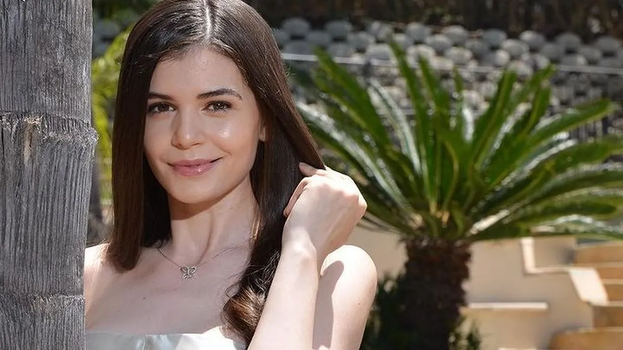 La ce vârstă fragedă și-a pierdut inocența Monica Gabor. Și nu, primul nu a fost Irinel Columbeanu