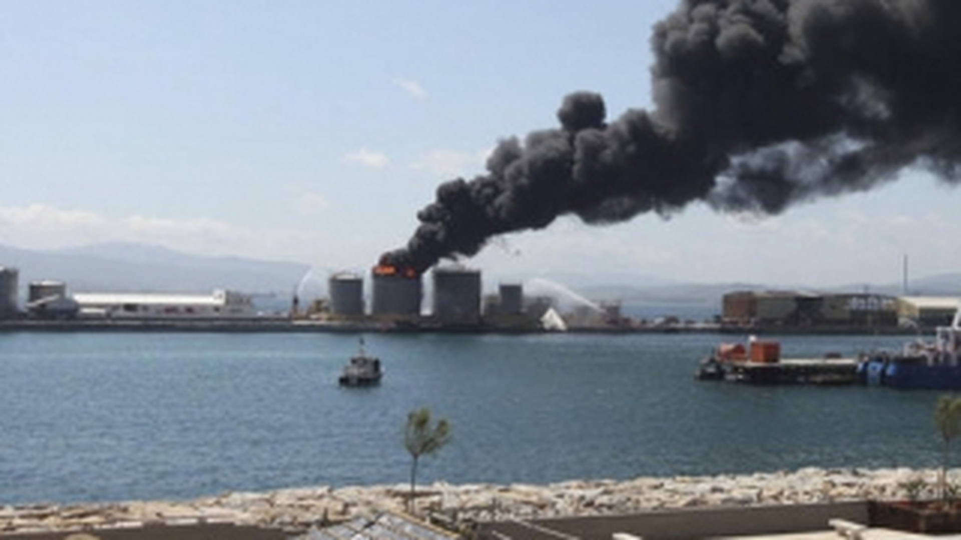 Cel putin 15 raniti, in urma unei explozii in portul Gibraltar