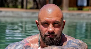 Alex Bodi a rupt norma la Monaco! Imagini virale cu noua iubită și bolidul Ferrari