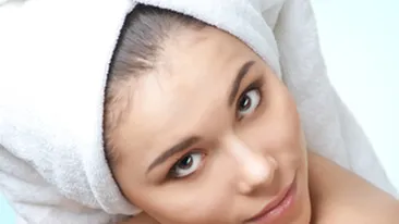 O noua moda: sa iti speli parul o data la sase saptamani!