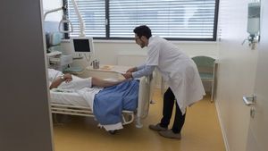 Bilanț coronavirus, 18 aprilie. 351 noi cazuri! Numărul persoanelor infectate a ajuns la 8.418