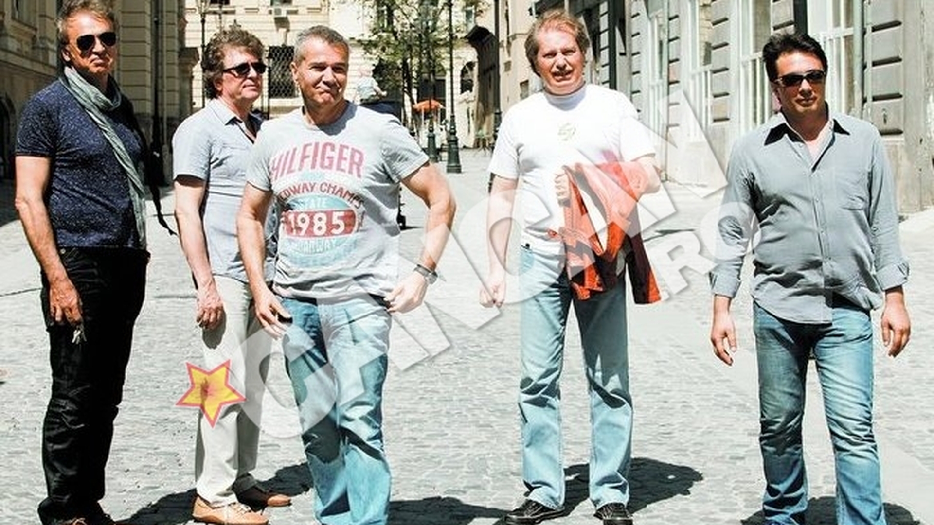 Holograf nu mai canta sambata cu pustii din Lala Band pe Arenele Romane. I-au lasat balta pentru nunta lui Teo