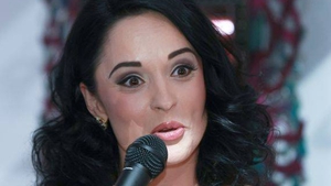 Toata lumea a confundat-o! Nu are cum sa arate asa! Andreea Marin i-a uimit pe toti! E decoltata, extrem de slaba si sexy