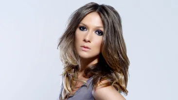 Adela Popescu si Dana Budeanu lanseaza colectia Adela Popescu for 22! Datorita ei, stilul meu s-a imbunatatit