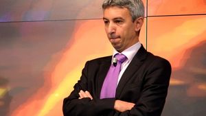 Ultima oră. Dan Diaconescu s-a întors în închisoare după mini-vacanţa la mare!