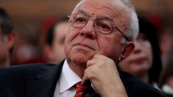 Alexandru Arşinel, operat pe inimă! Ce mesaj a transmis actorul înainte de a urca pe masa de operaţie