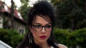 E plina de tatuaje, dar nu s-a saturat! Ce vedeta si-a facut un nou desen pe piele! E imens si ii acopera toata mana
