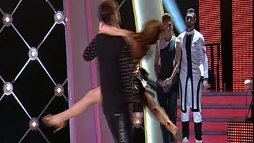 Aceste imagini ar trebui INTERZISE! Miscari demne de o noapte fierbinte pe Ringul Viselor! Uite cum a dansat Ilinca Vandici!