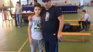 Un puşti de doar 12 ani face senzaţie în lumea boxului! Este legitimat la CSA Steaua