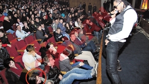 Connect-R se apara: "Fata aia nu a venit la spectacol ca sa ma asculte, ci ca sa ma jigneasca! Era o pustoaica de 15 ani, frustrata"