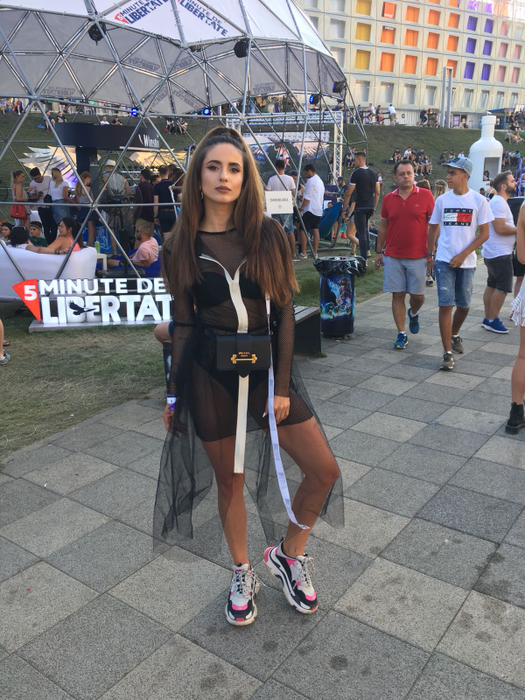 Ioana Grama, într-un OUTFIT provocator la Untold. I-a făcut o declarație de iubire unui artist cunoscut de la noi: “Îl ador pe…”