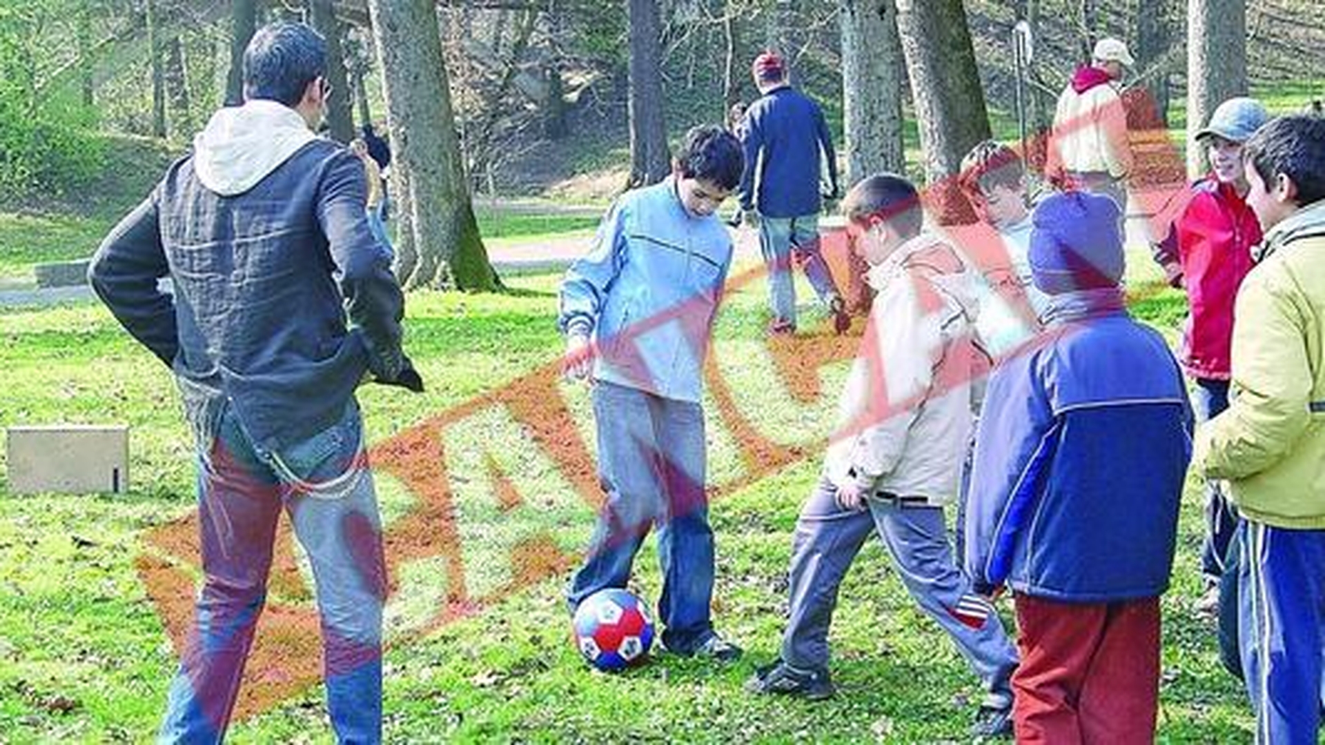 BANICA JR. a racolat copii de pe strada, la Sibiu
