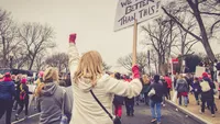 Mii de oameni au protestat în centrul orașului Bruxelles. Manifestanții sunt nemulțumiți de noile restricții impuse de guvenul belgian