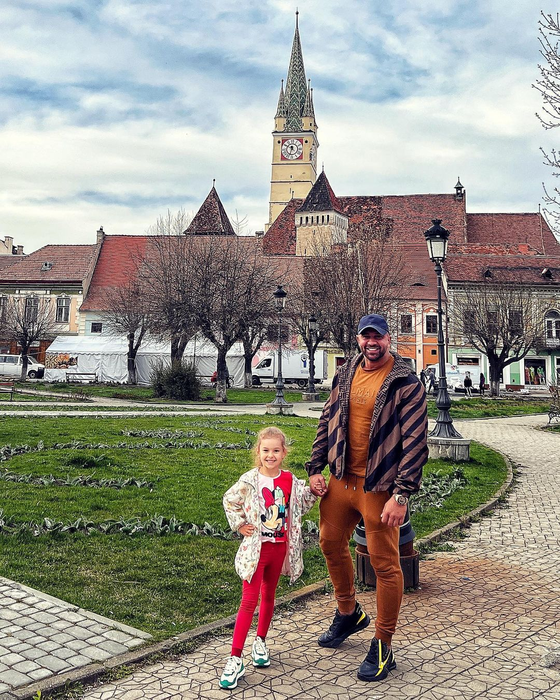Cum se înţeleg Iulia Sălăgean și Alex Bodi în prezent. Blondina a făcut dezvăluiri: „Mai luăm masa împreună…”