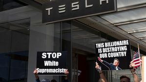 Furioși pe Elon Musk, americanii nu mai cumpără mașini Tesla. Rezultate dezastruoase pentru celebra marcă